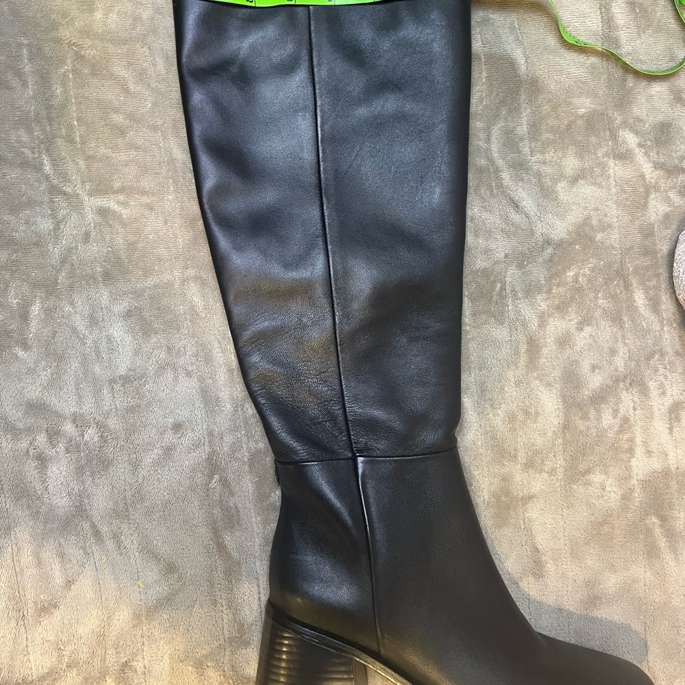 Sam Edelman Black Ankle Boots with Chunky Block Heel and Smooth Finish size 8 - Picture 8 of 10